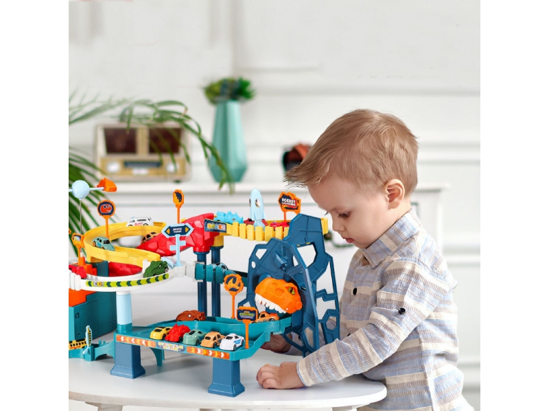 Circuit AliBibi cu obstacole si masini incluse