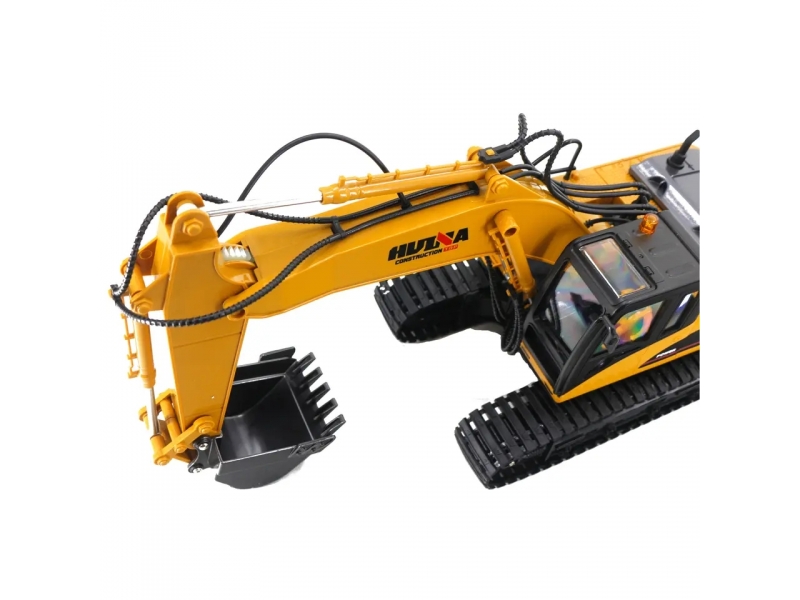 Excavator cu senile AliBibi, cu telecomanda