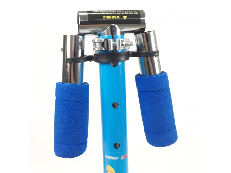 Trotineta AliBibi pliabila, cu roti luminoase