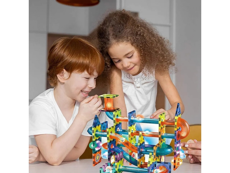 Set constructie AliBibi 110 piese incluse